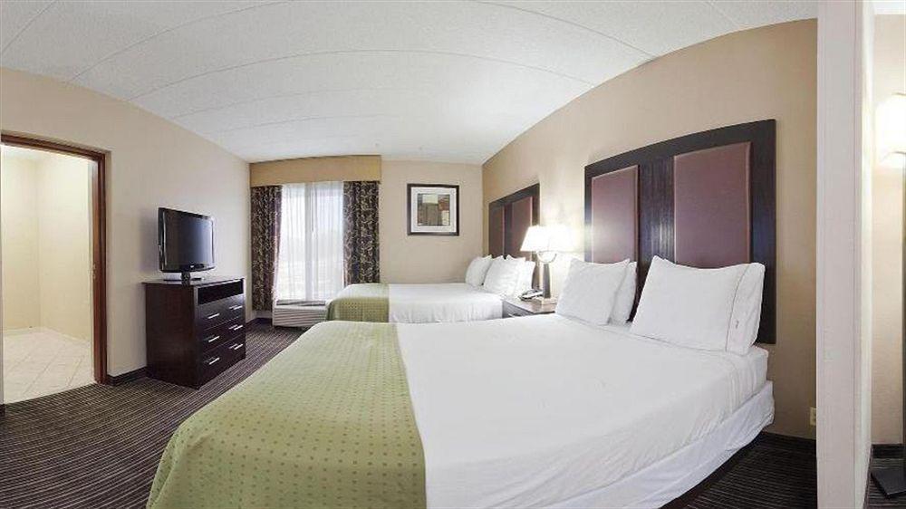 Holiday Inn Express Hotel & Suites Charleston-Southridge, An Ihg Hotel Eksteriør billede