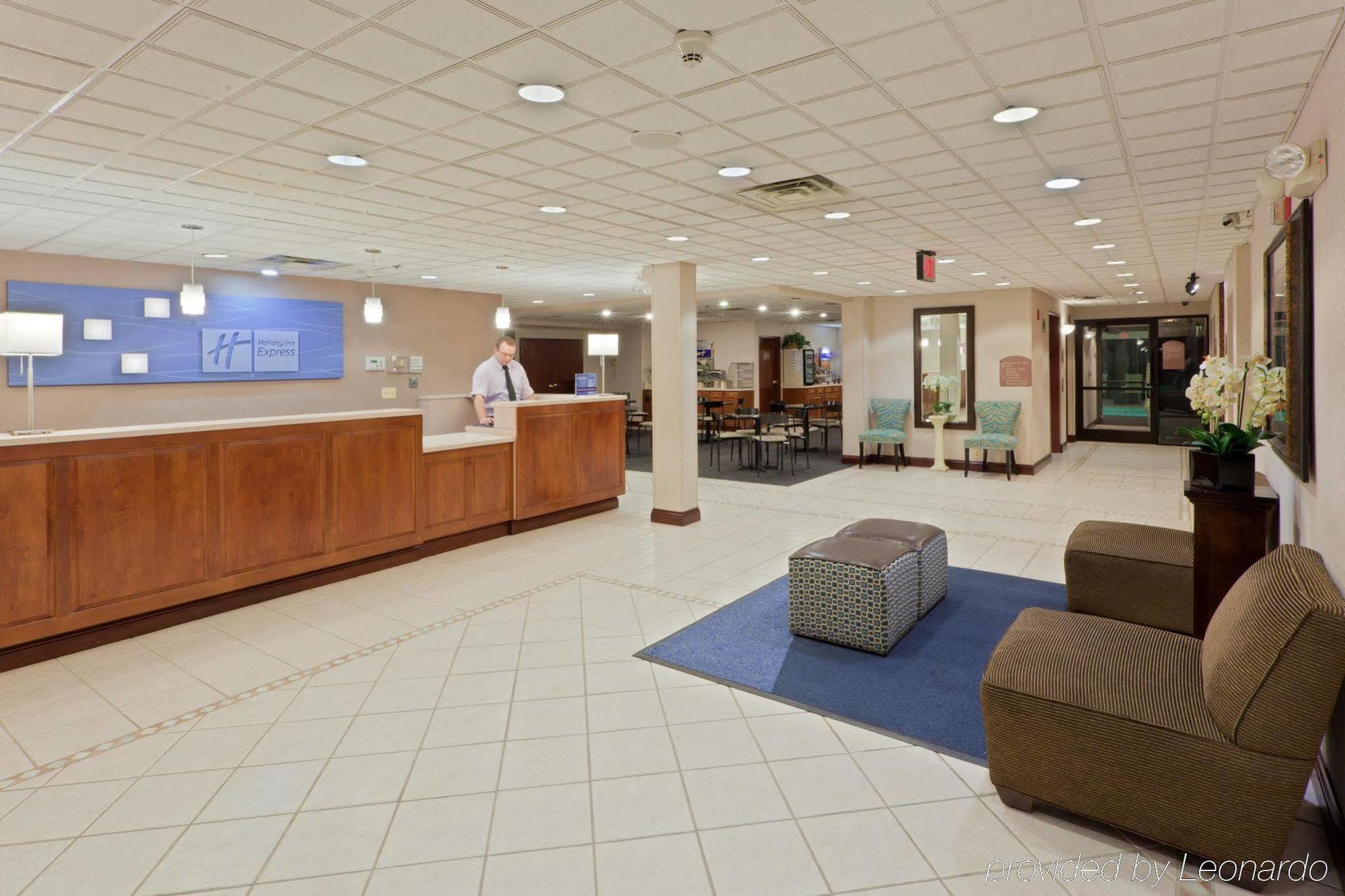 Holiday Inn Express Hotel & Suites Charleston-Southridge, An Ihg Hotel Interiør billede